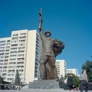 "marriage - woman and child - war memorial" (Ukraine, 2014)